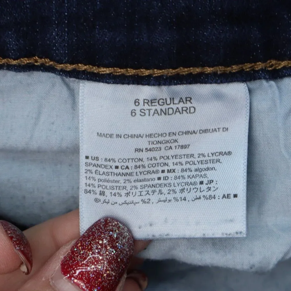 Old Navy Pants Womens 6 Blue Mid Rise 5 Pocket Design Curvy Jeans Bottoms - Picture 3 of 14